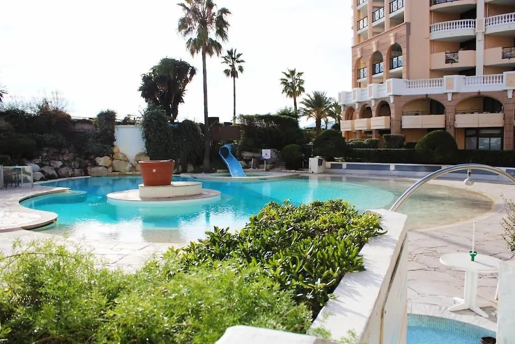 Azur 015 Yourhosthelper Classe 2 Etoiles Cannes 0*,  Fransa