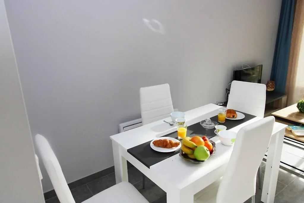 Azur 015 Yourhosthelper Classe 2 Etoiles Cannes